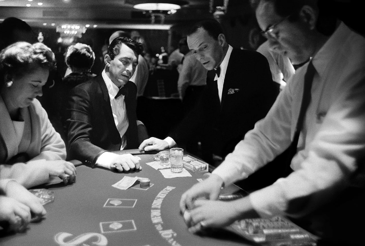 HHPoker 德扑竞技社区封面